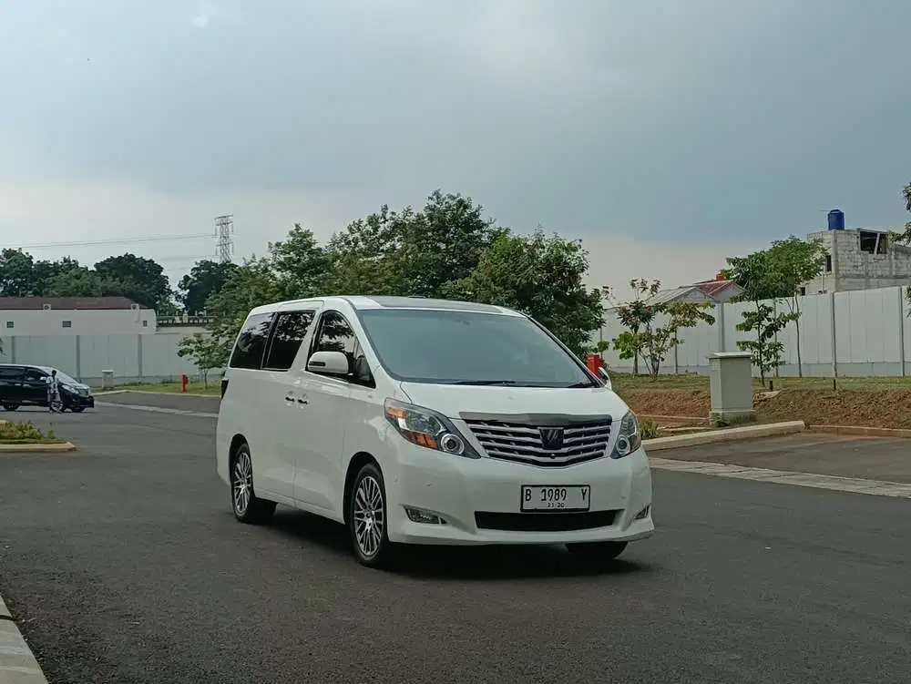 Toyota Alphard 2009 Bensin