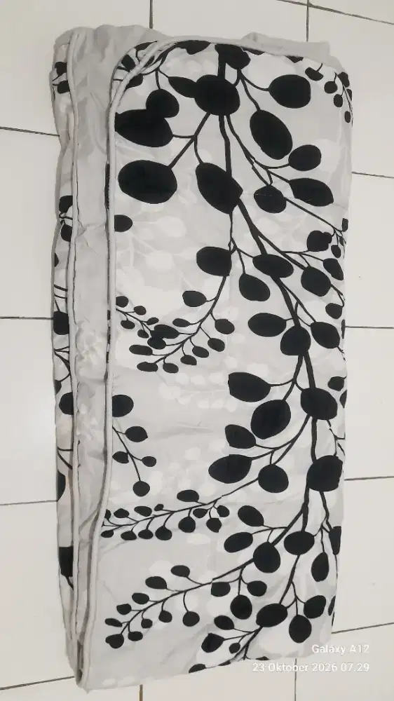 Dijual aja syang gk kepake Badcover