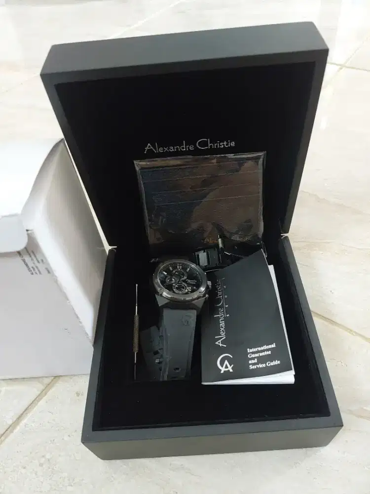 Jam Alexander cristy pria