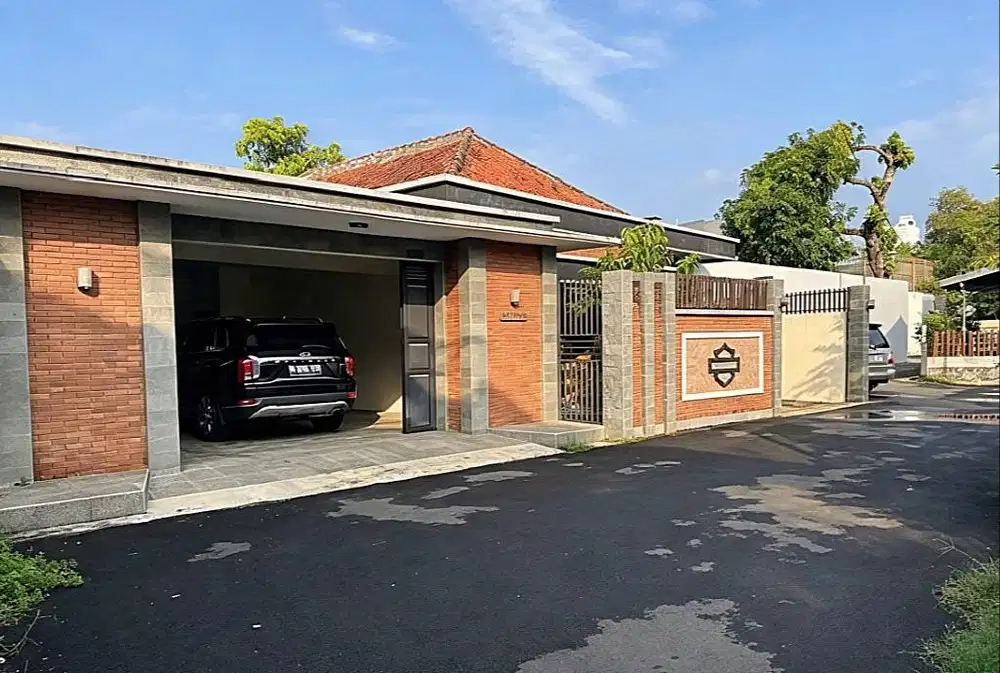 Rumah  mewah  dijual dekat mall  peterongan   semarang