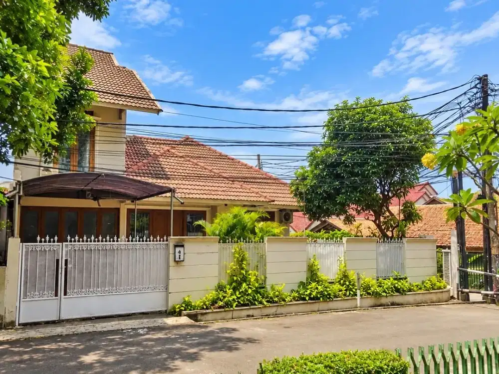 RUMAH HOOK DIJUAL MURAH DI JL JATI MULYA JATI PADANG JAKARTA SELATAN