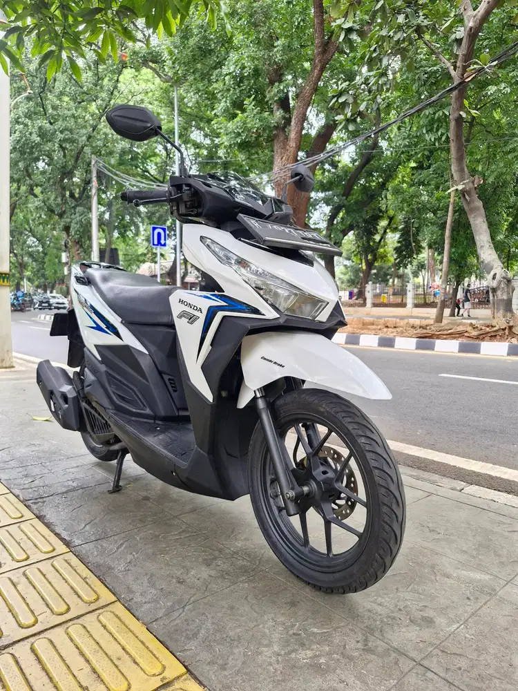 DIJUAL CASH HONDA VARIO 125 LED OLD CBS FI THN 2017 PJK IDUP