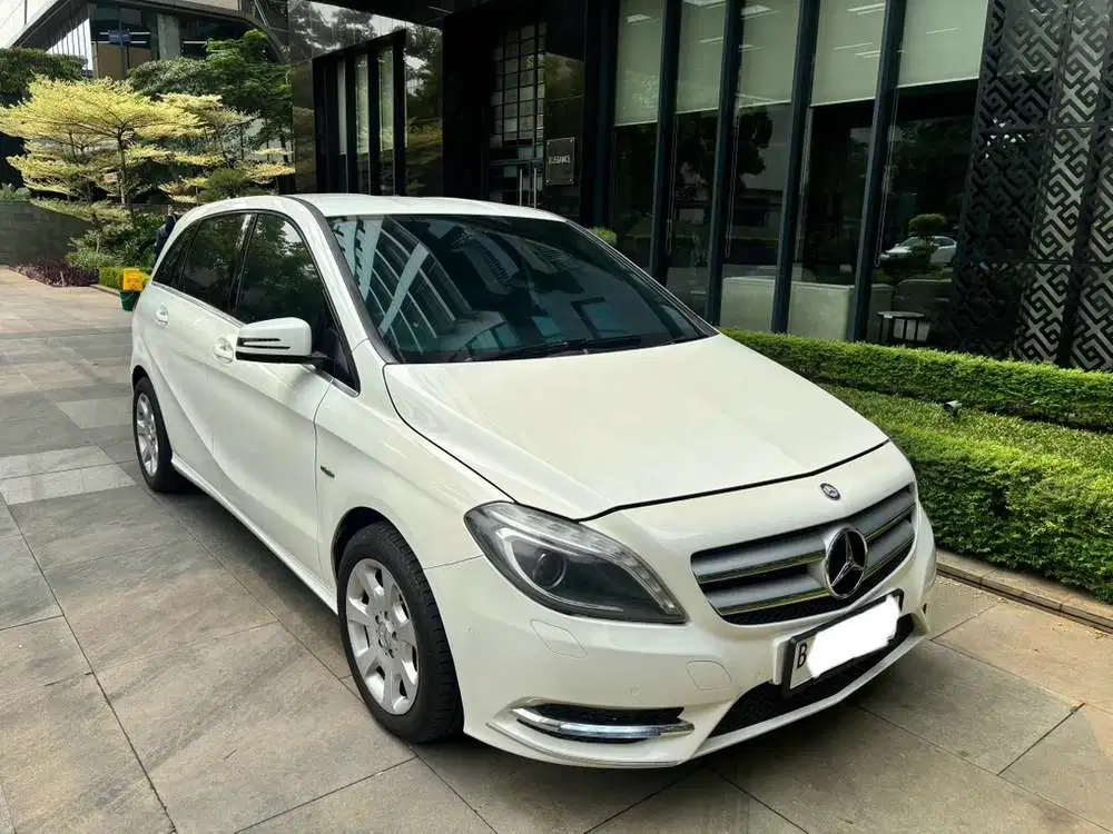 Mercedes-Benz B200 TURBO (W246)