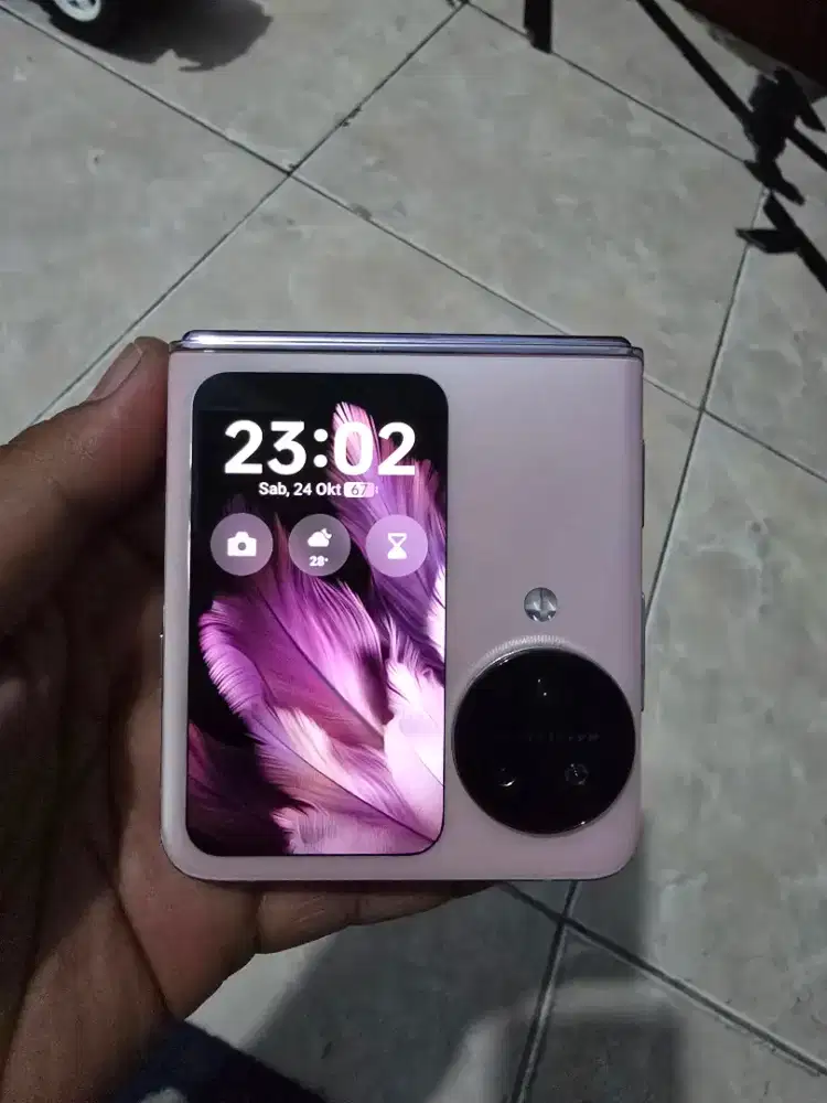 OPPO FIND N3 FLIP 12+4/256 GB Misty Pink, Ex Inter Singapura