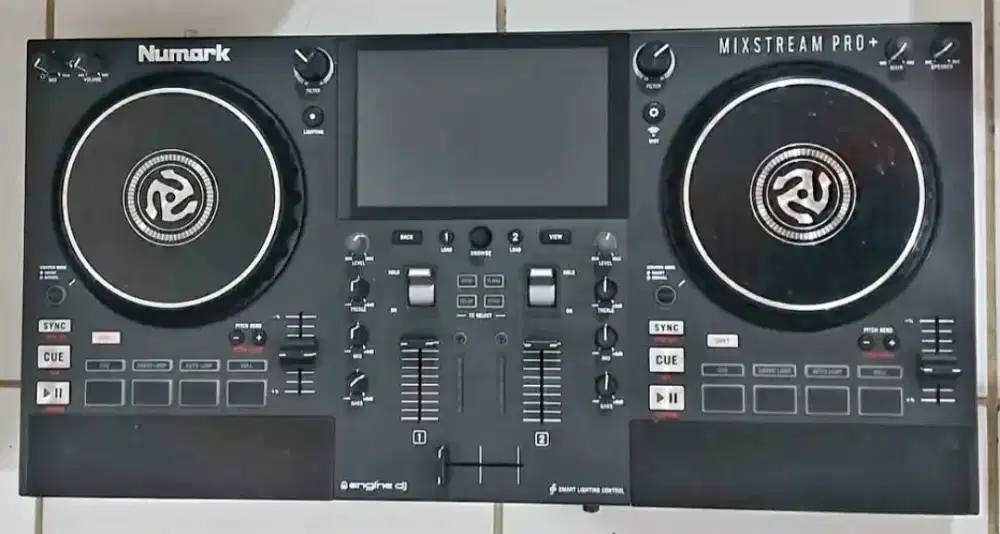 Numark mixtream pro