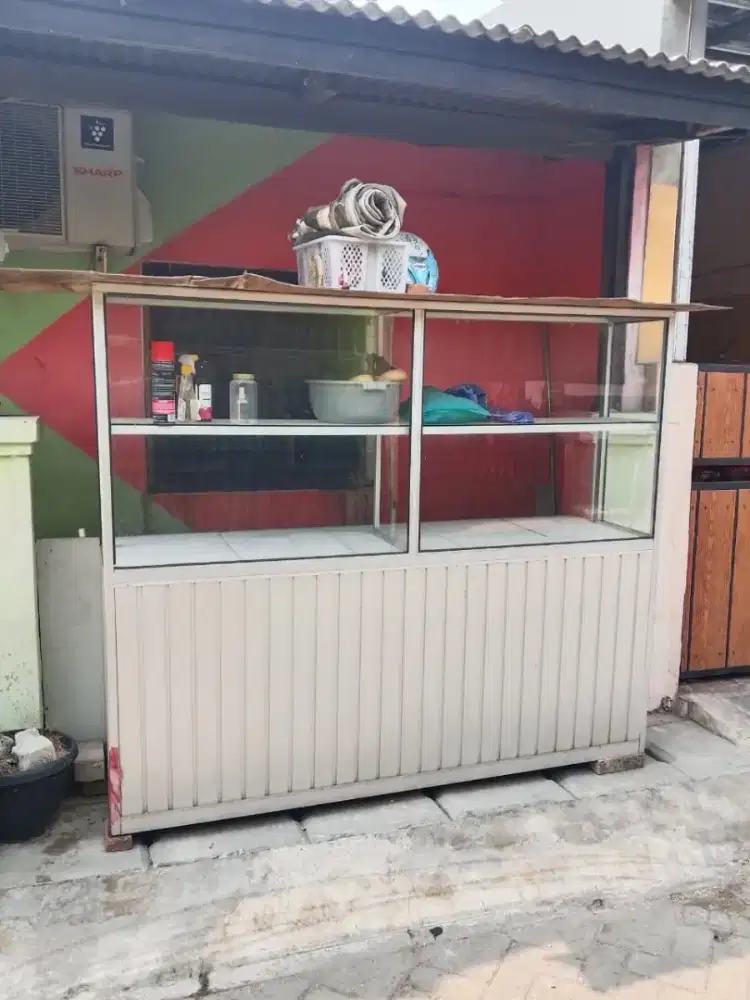 ETALASE KACA ALUMINIUM