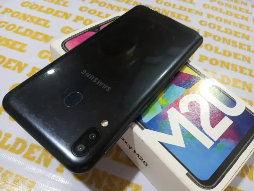Galaxy M20-4G.Ram 3/32GB.Finger.Ori #GOLDEN PONSEL