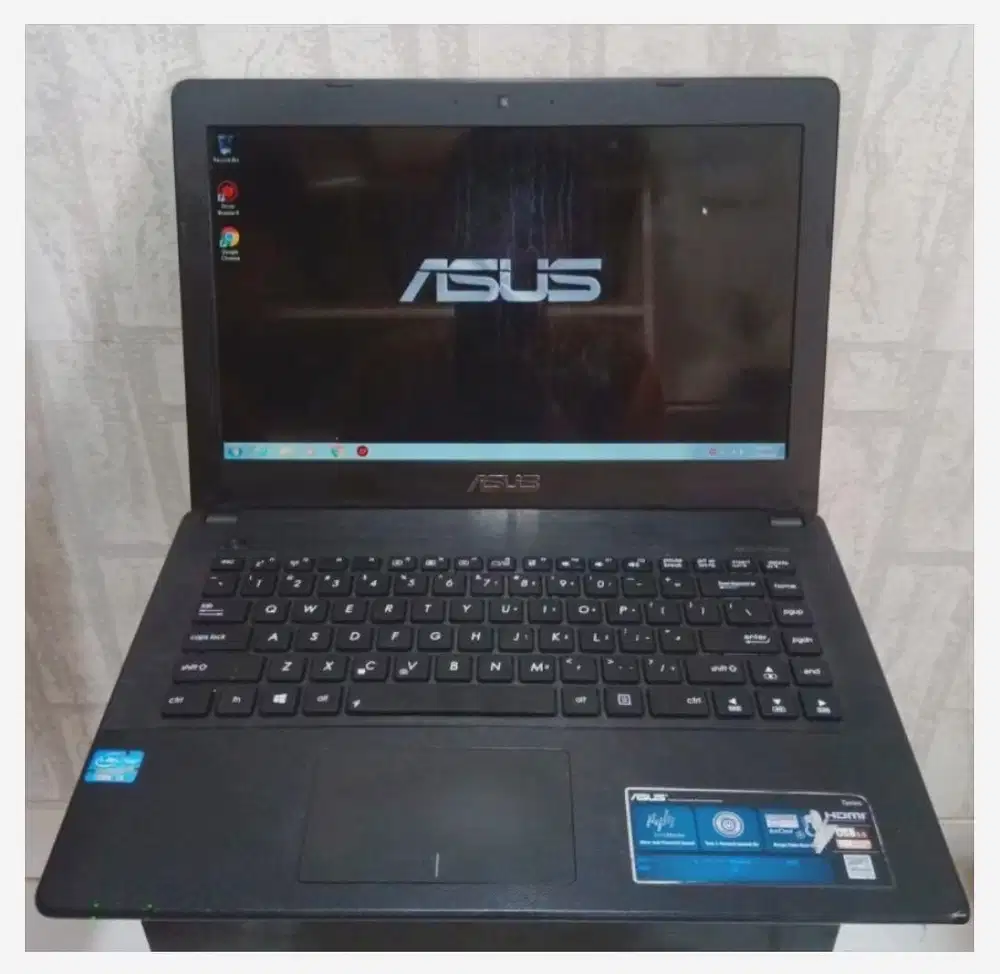 Laptop Asus Pakaian Pribadi