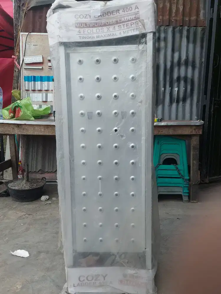 Tangga Aluminium Lipat 4 Step Multifungsi Tinggi Maksimal 4 Meter