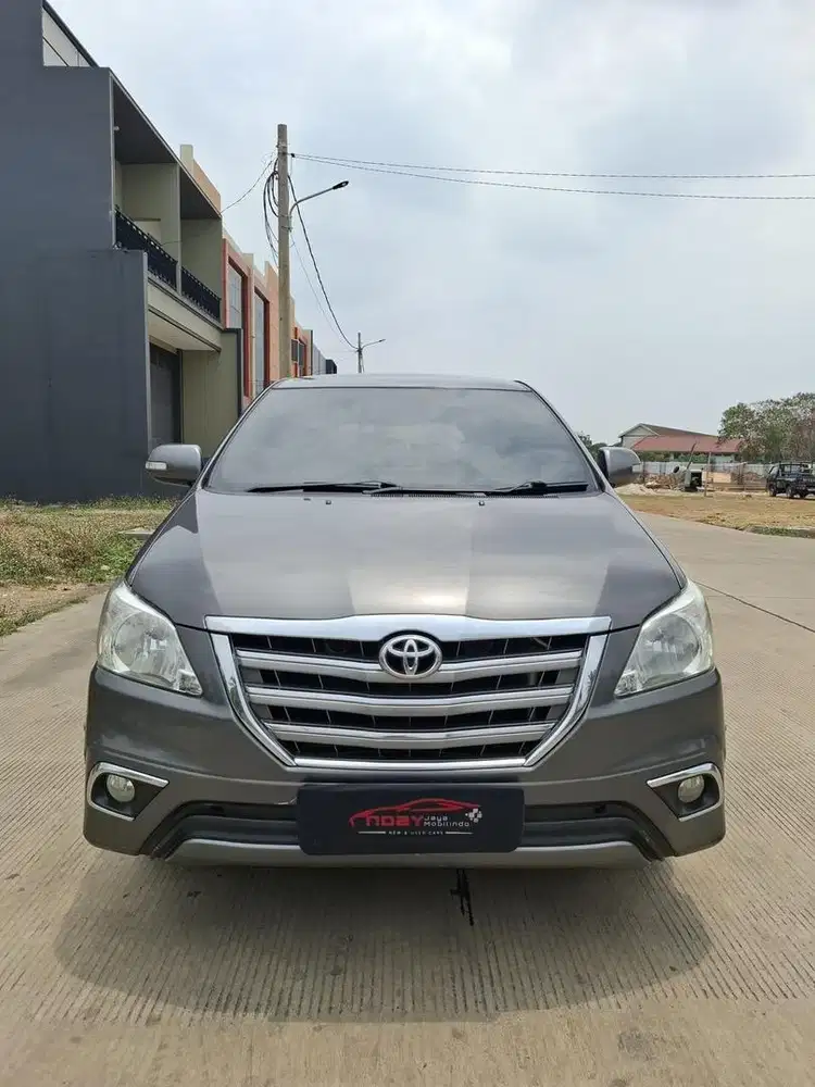 Toyota Innova 2.0 V 2015 Automatic ( Abu Abu Metalik)