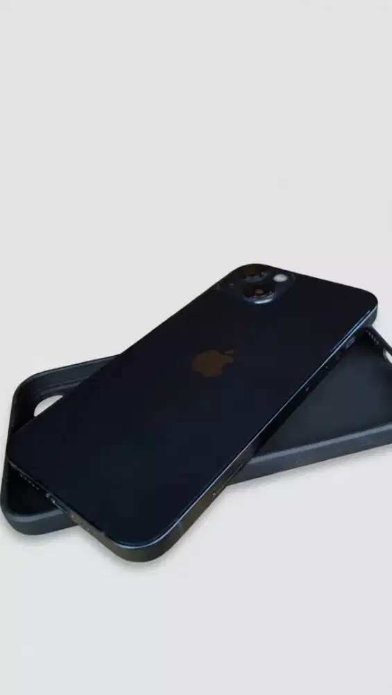 iPhone 13 128GB Midnight Black Inter Fullset BH 97% Mulus