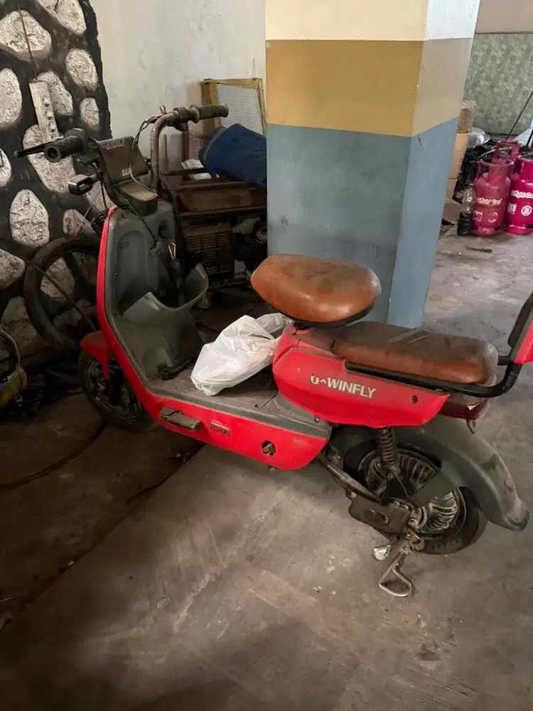 Sepeda U-winfly dijual seadanya