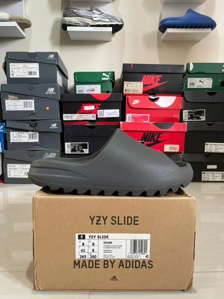 Adidas Yeezy Slide (Size 42) VVNDS Original 100%