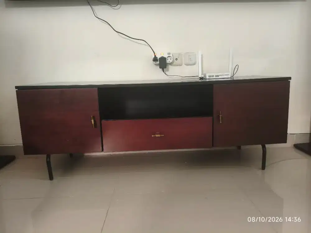 Meja Tv minimalis estetik