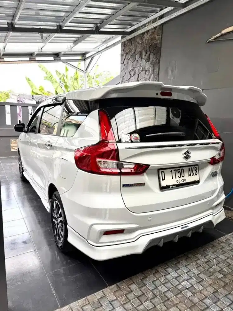 Suzuki Ertiga 2023 Hybrid AT Atas Nama Sendiri Low KM