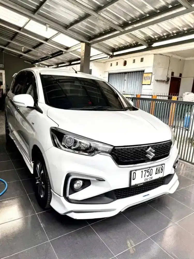 Suzuki Ertiga 2023 Hybrid AT Atas Nama Sendiri Low KM