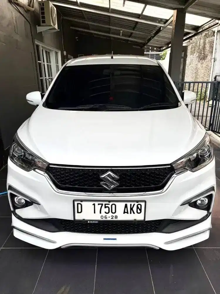 Suzuki Ertiga 2023 Hybrid AT Atas Nama Sendiri Low KM