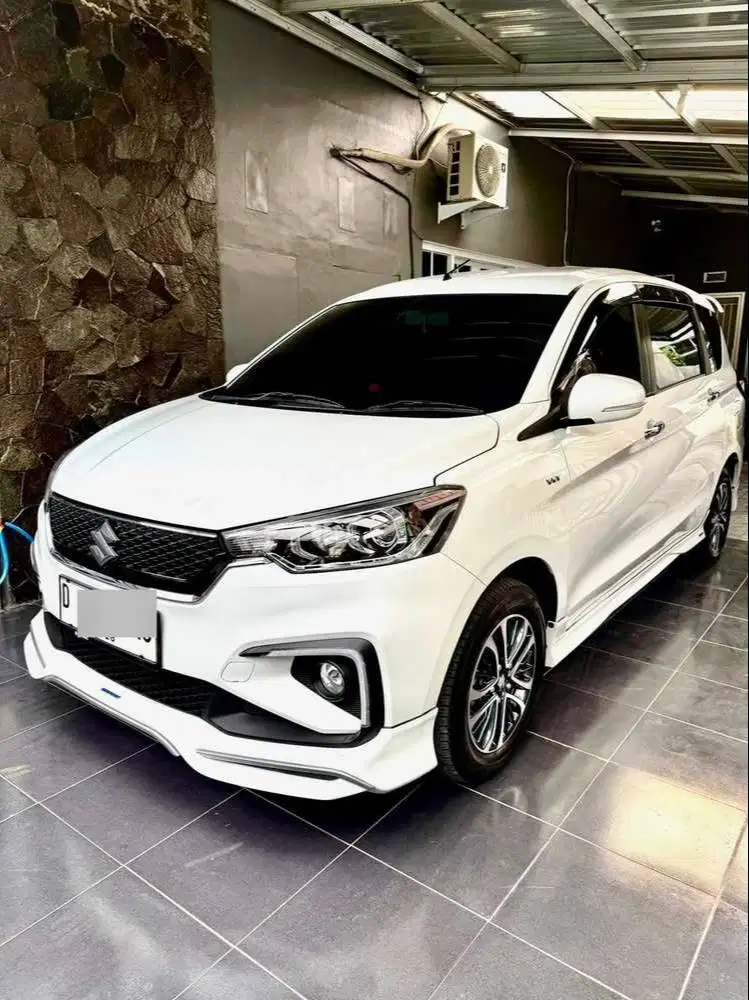 Suzuki Ertiga 2023 Hybrid AT Atas Nama Sendiri Low KM