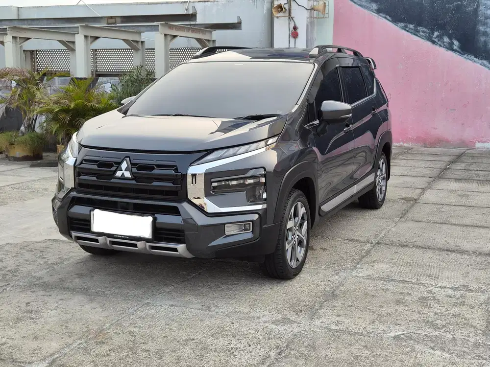 Xpander Cross Premium Package 2023 KM 13 Ribu