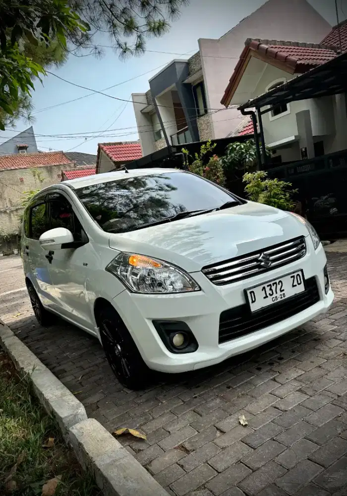 Suzuki Ertiga GL 1.4 Manual 2013