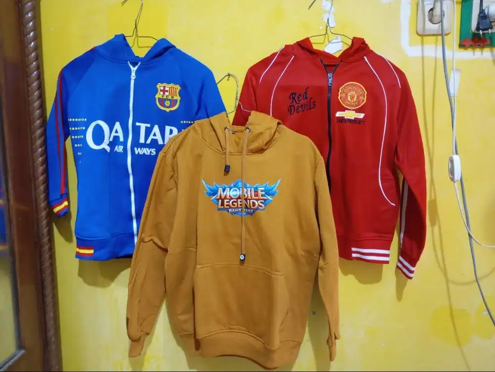 Paket Murah 3 Jaket  Anak (FCBarcelona, MU& Mobile legened}