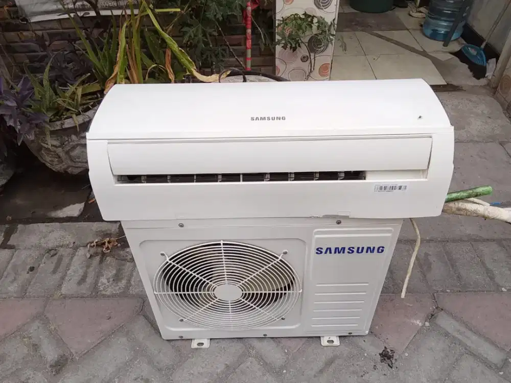 Jual ac samsing  1/2pkr 410 350  watt kondisi 95% ori semua