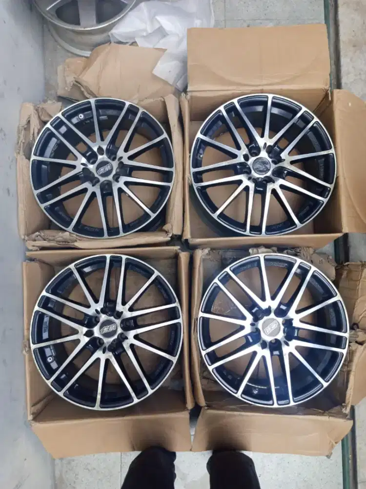 Mugen mfz r17 4x100/114 lbr7,5 et45