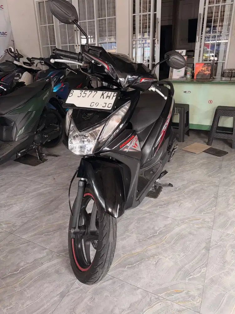HONDA BEAT FI 2015
