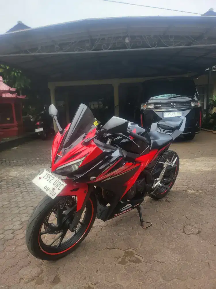Honda CBR 150R LED 2018 Merah Hitam