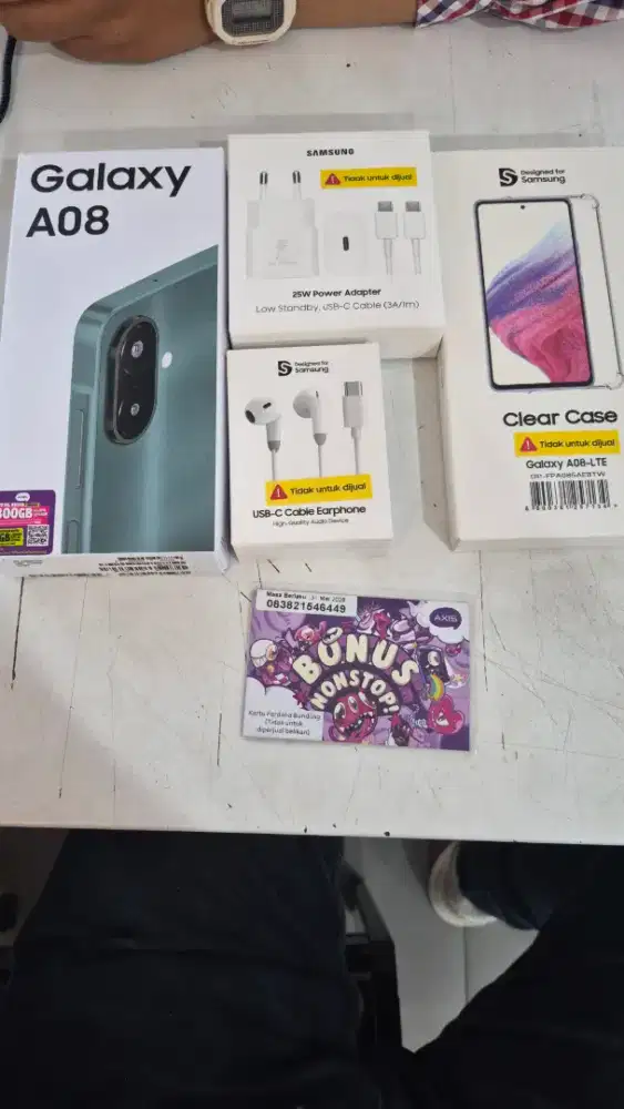 NEW GALAXY A08 4/64 BNIB