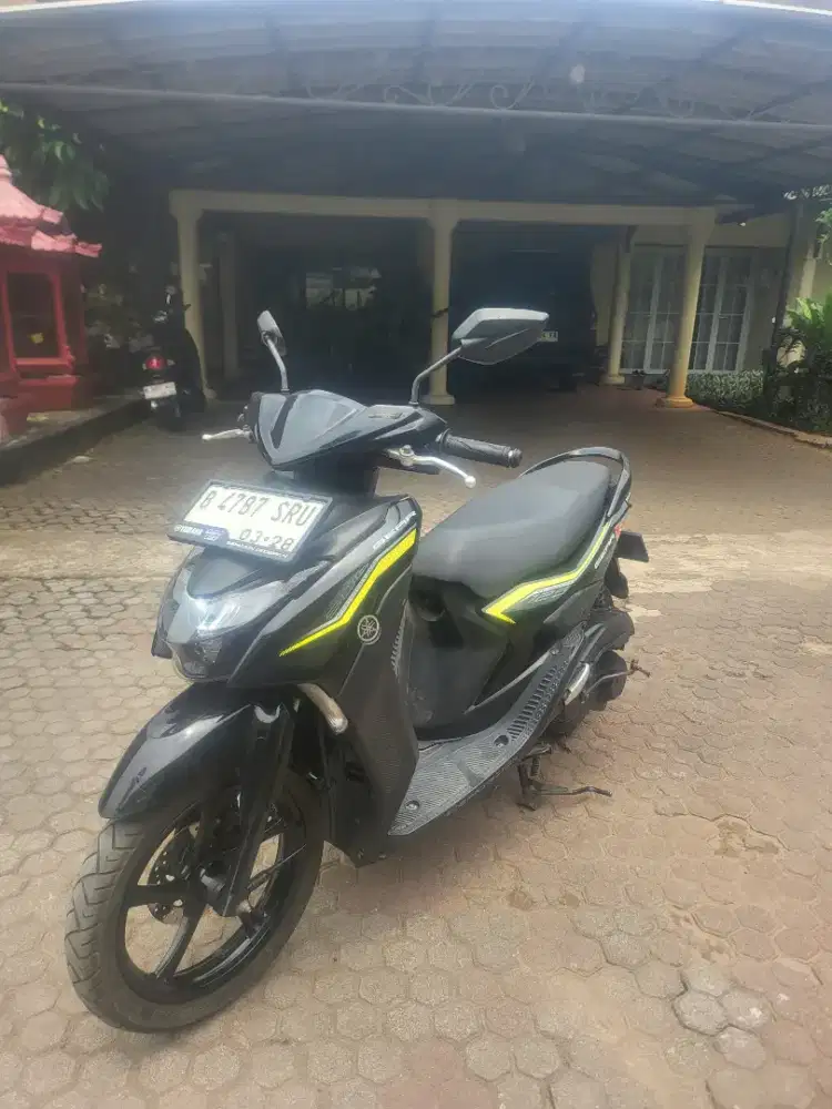 Yamaha Gear 125 Tahun 2023 Hitam