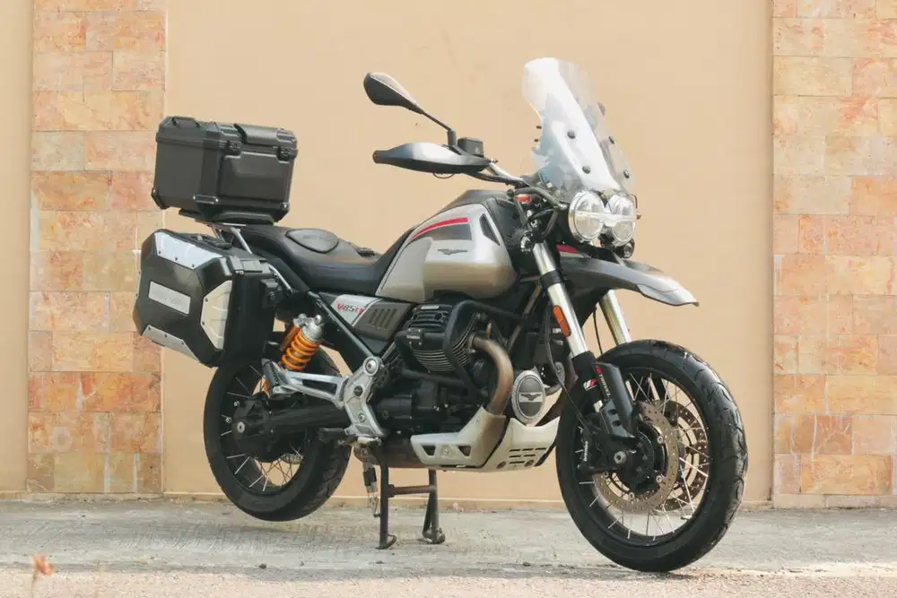 Moto Guzzi V85 travel mulus BMW GS k50 k51 Versys 1000 africa twin