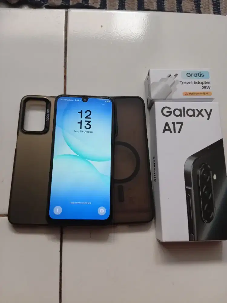 Samsung A17 ram 8/128 like new
