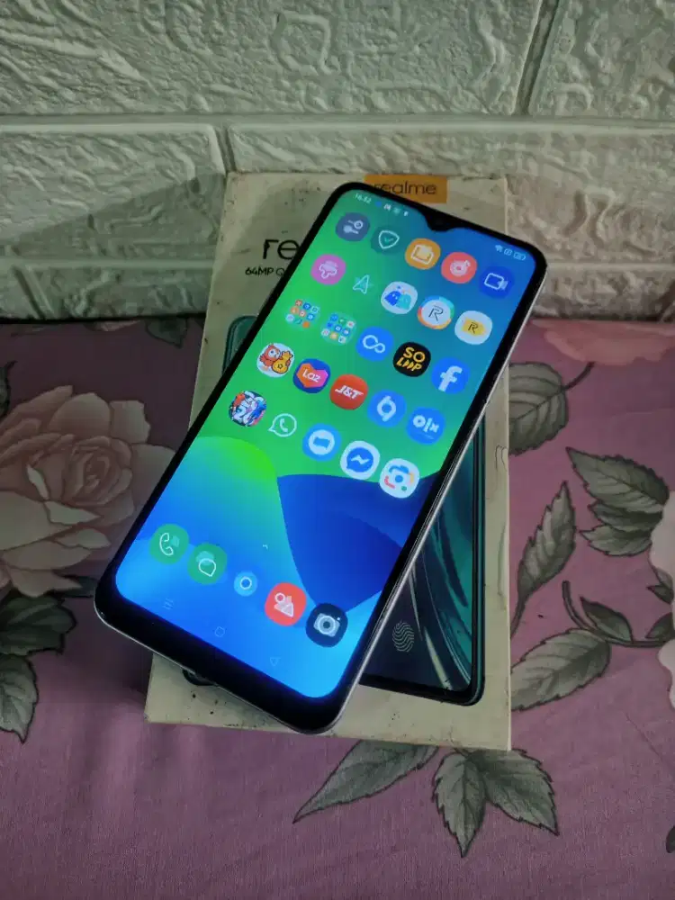 Realme xt NFC 8/128 fullset