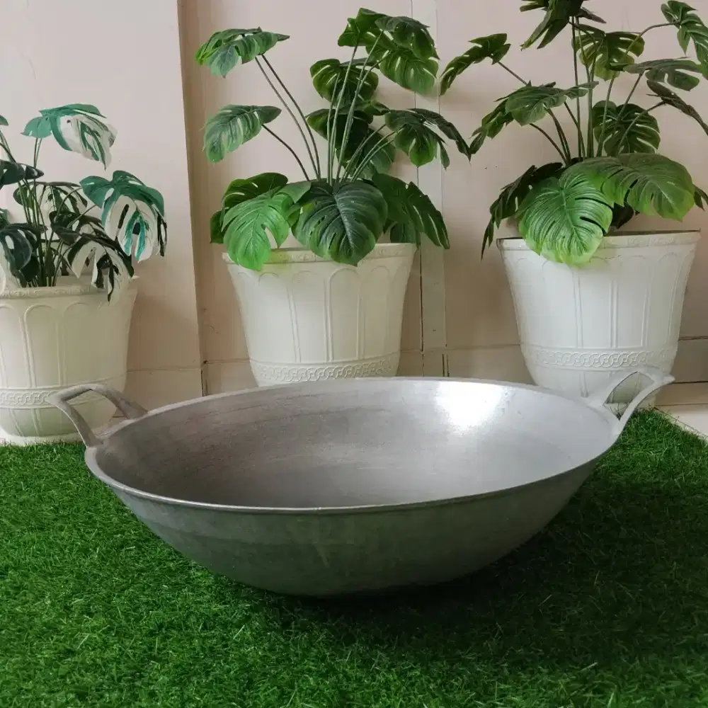 Kuali
Cekung Besar