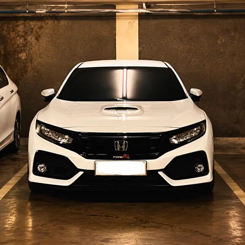 Honda Civic 1.5 Turbo E CVT 2018 Putih
