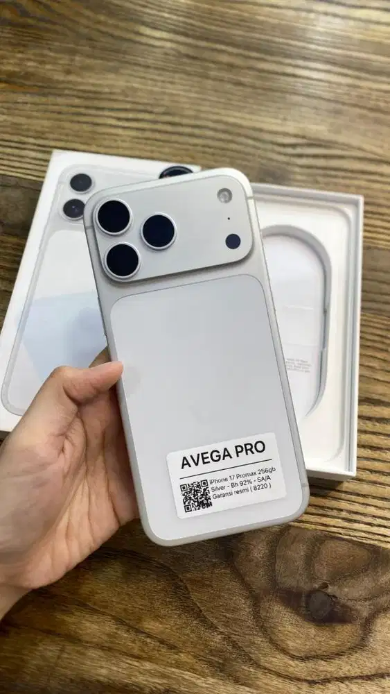 IPhone 17 Promax 256 gb silver garansi resmi