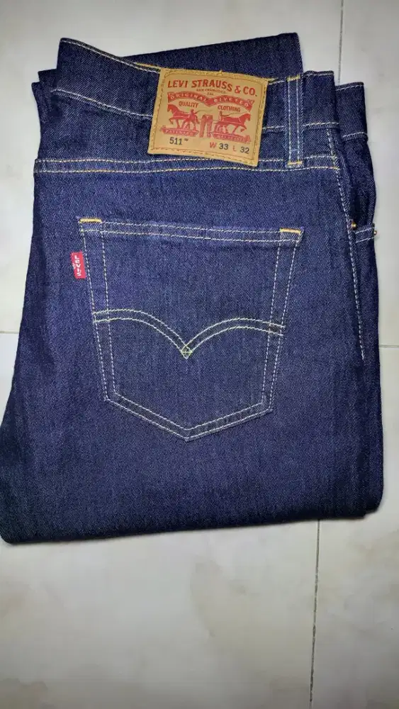 Celana jeans Levi's 511 Slim