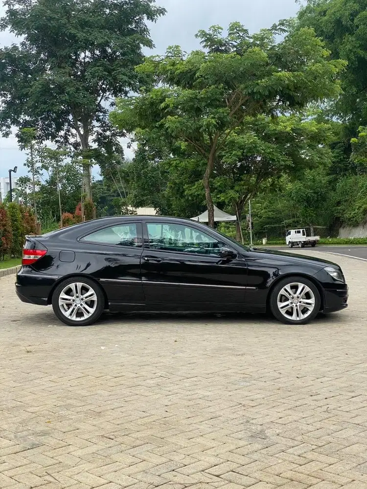 Mercedes benz CLC200 2009 odo 50rban