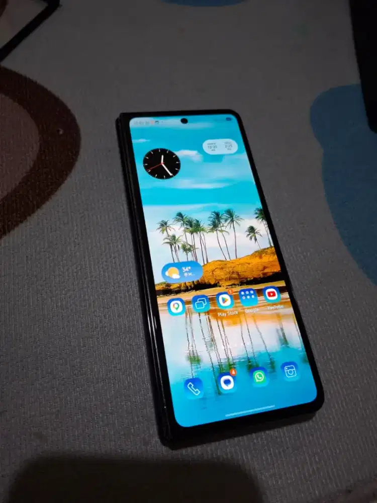 Samsung Z Fold 4