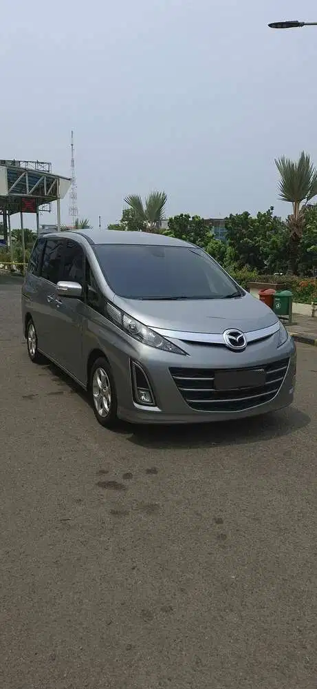 Mazda Biante 2013 mint condition