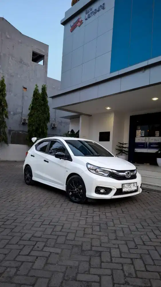 LOW KM - Brio RS Automatic