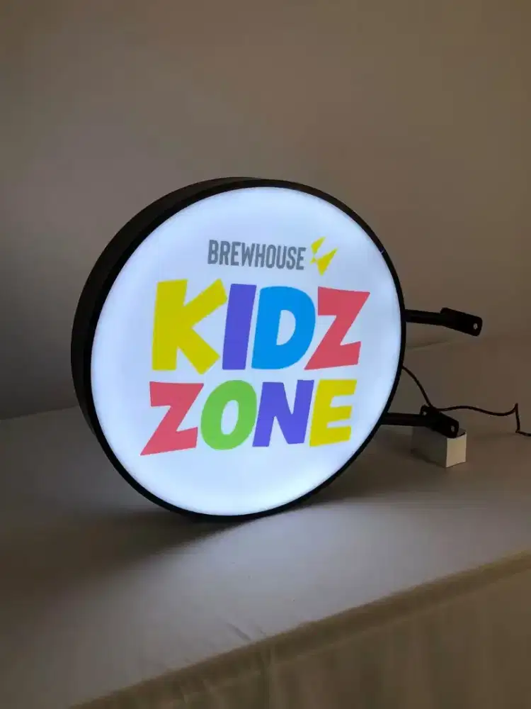 Neonbox custom ukuran 50cm 2 sisi