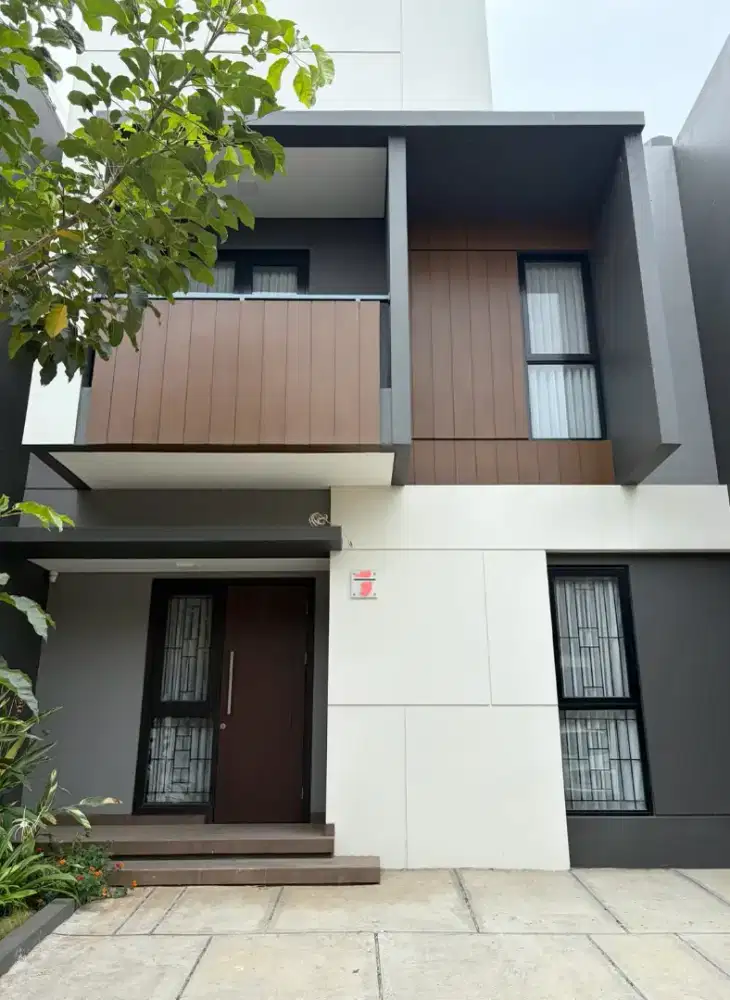 Jual Cepat Rumah 2 Lanrtai Dalam Cluster Regia Summarecon Crown Gading