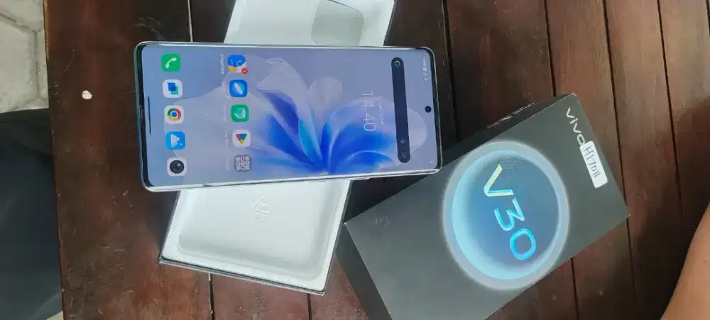 Dijual Vivo V30 8/256GB Second