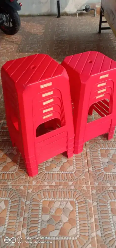 Kursi jualan plastik