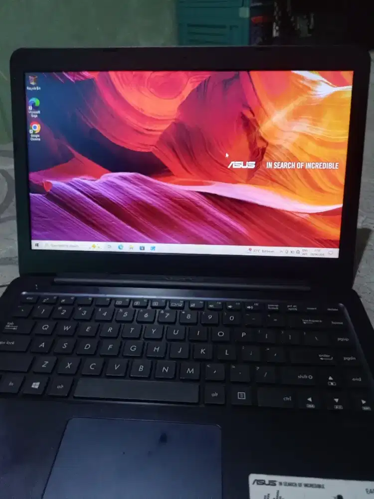 LAPTOP ASUS E402Y
