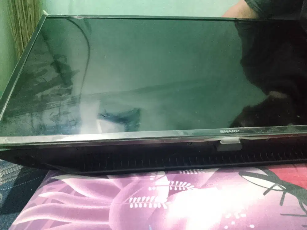Tv LED Sharp 32 inch + Antena + Remot