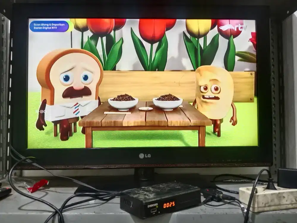 Led TV 32 in Sharp Murah Digital Polytron Smart 24in Samsung LG Bekas