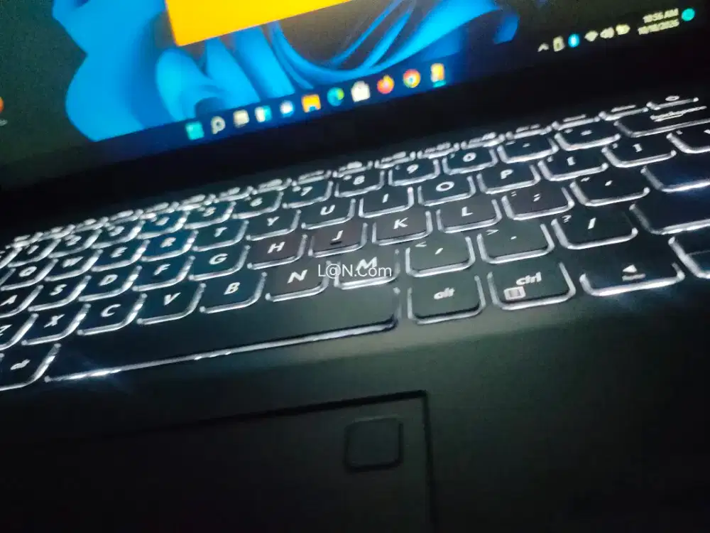 Asus Ryzen 3 ram 8 ssd 256gb +Hdd 500